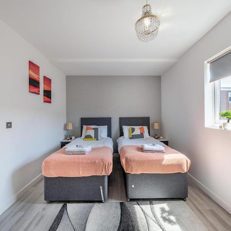 Ash View Place 4 -Heathrow - Thorpe Park - Free Parking Staines-upon-Thames Luaran gambar