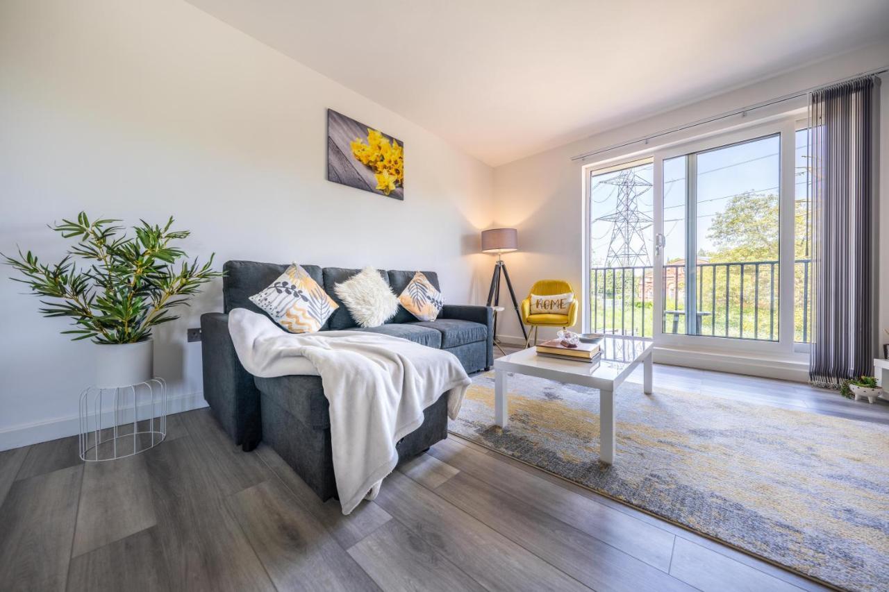 Ash View Place 4 -Heathrow - Thorpe Park - Free Parking Staines-upon-Thames Luaran gambar