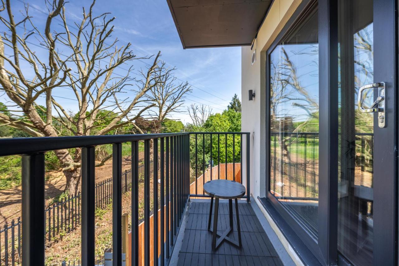 Ash View Place 4 -Heathrow - Thorpe Park - Free Parking Staines-upon-Thames Luaran gambar